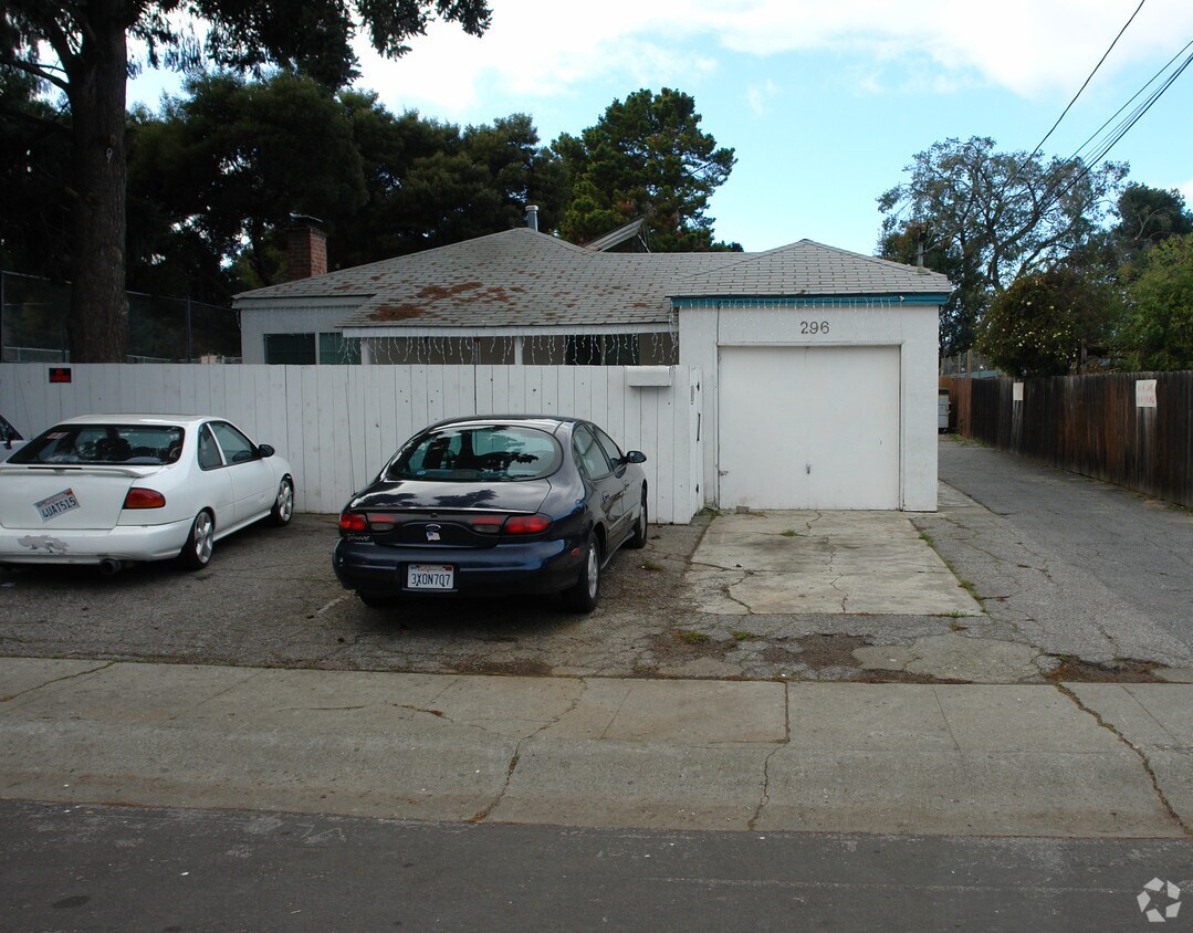 Foto del edificio - 296 Higdon Ave