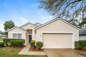 Building Photo - 11576 Kings Ridge Ct N