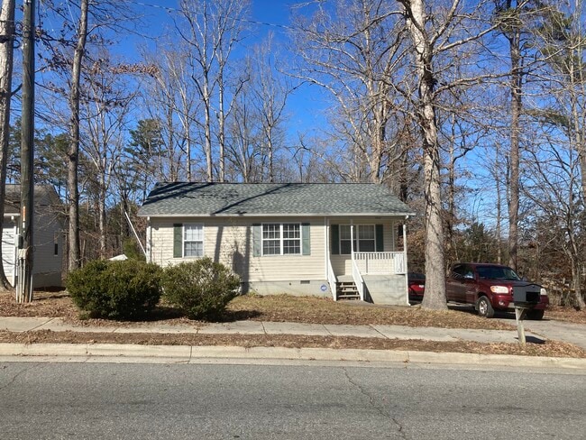 Front - 1247 Forest Park Dr