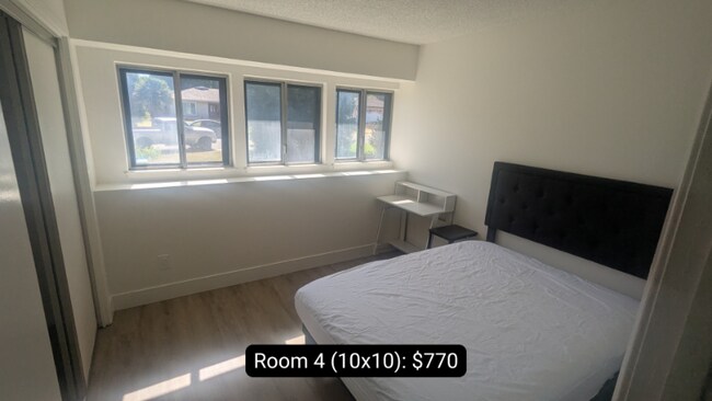 Foto del edificio - 6851 Albury St