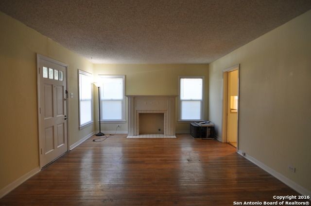 Foto del edificio - 136 Ridgewood Ct