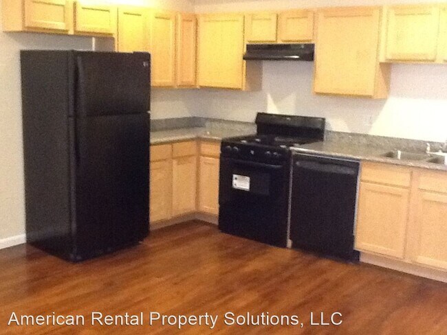 Building Photo - 2 br, 1 bath House - 2101 E 67th St #110 C...
