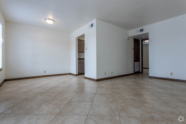 1 HAB, 1BA - 680 ft² - Tropicana Apartments