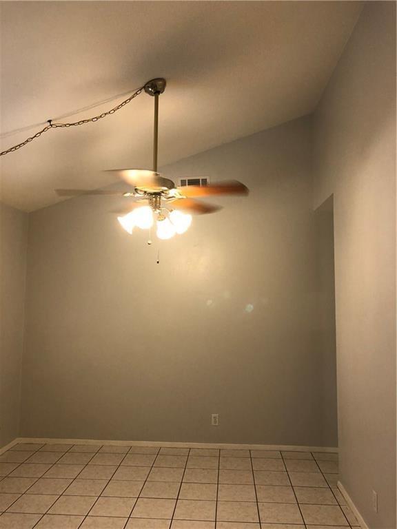 Foto del edificio - 8500 Woodstone Dr