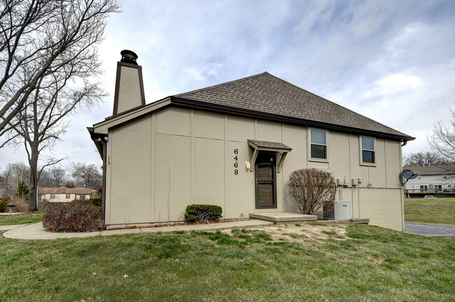 Building Photo - 6468 NW 70th St