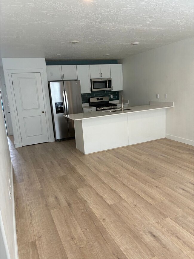 Foto del edificio - 3 Bedroom Townhome