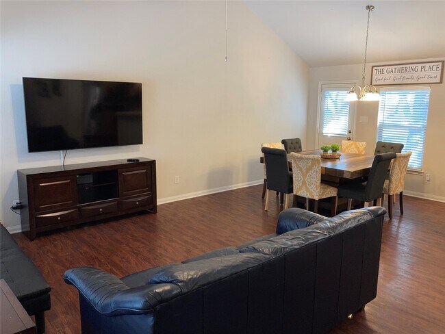 Foto del edificio - 149 Morris Ln