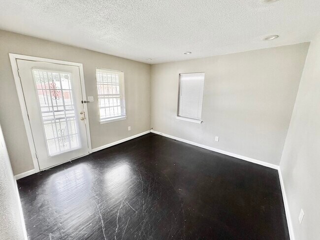 Photo - 1766 Eldridge Ave House