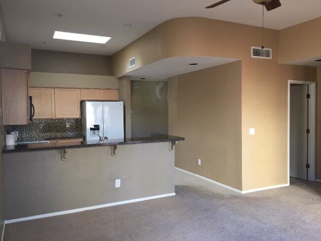 Building Photo - 9977 E Paseo San Ardo