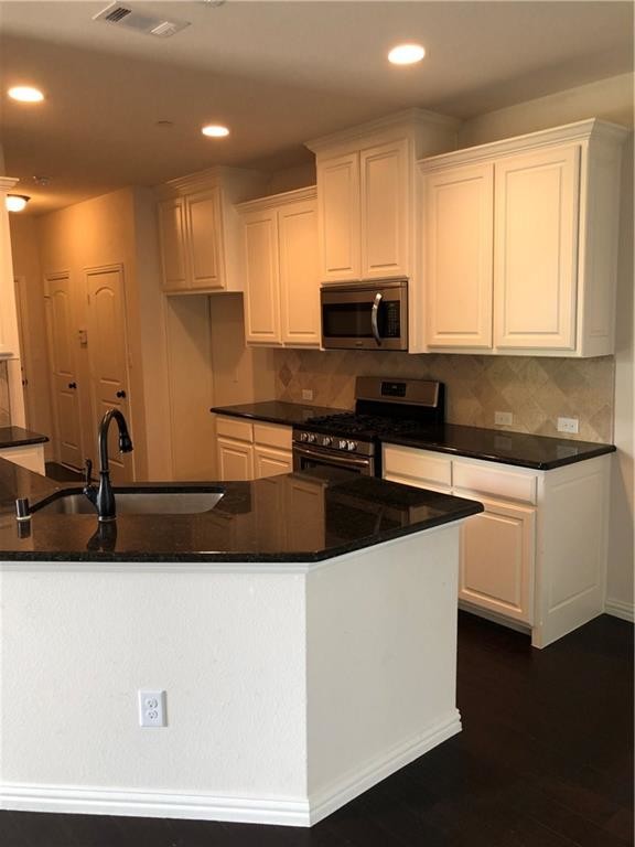 Foto del edificio - 2245 Caniesto Street