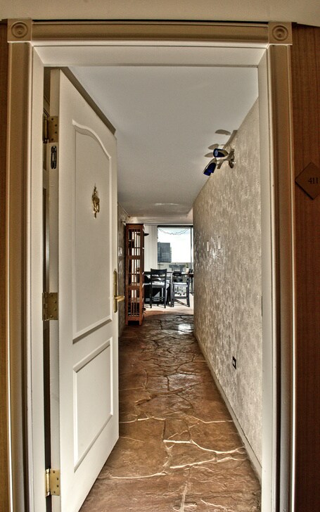 Entry Way - 1020 15th St