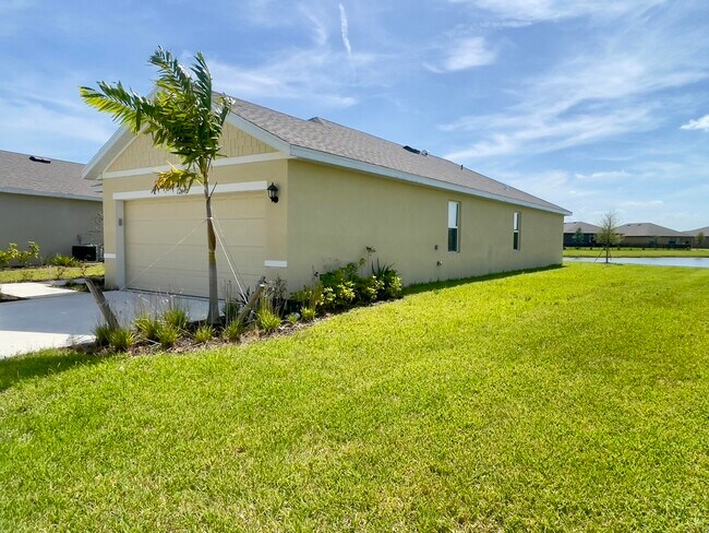 Building Photo - 12440 Rimini Wy