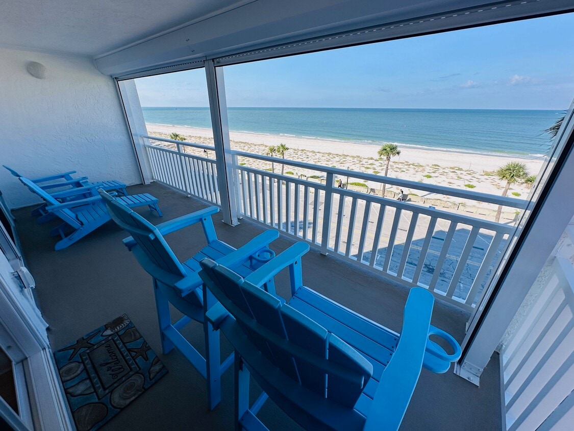 Primary Photo - 555 Gulf Way