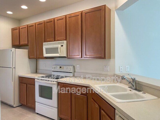 Building Photo - 2096 Batello Dr