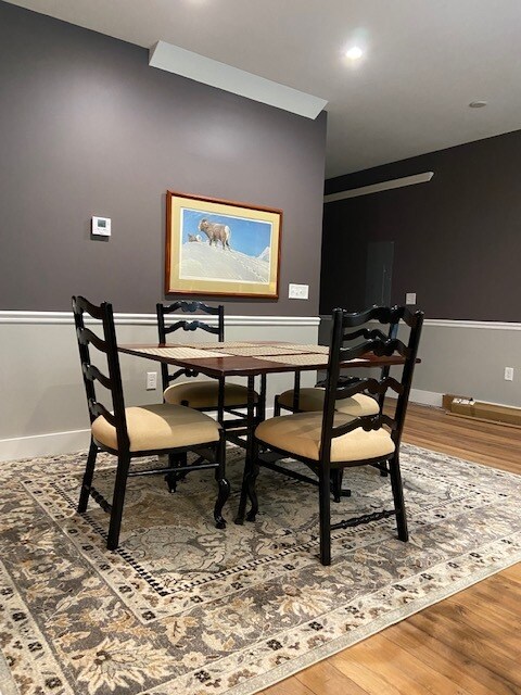 Nearby dining area - 1388 Gray Dr
