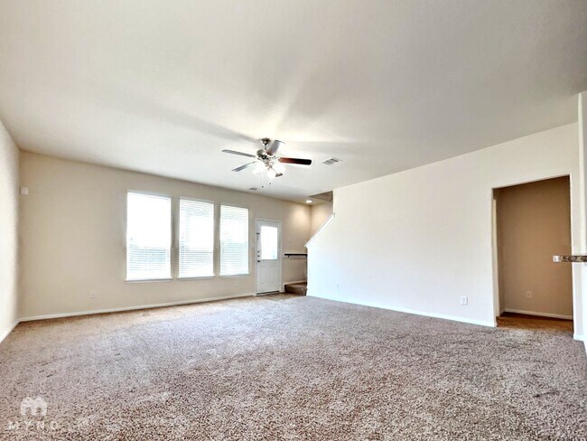 Foto del edificio - 15315 Signal Ridge Way