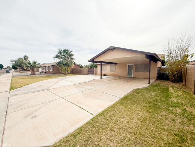 Building Photo - 4287 W 21st Pl