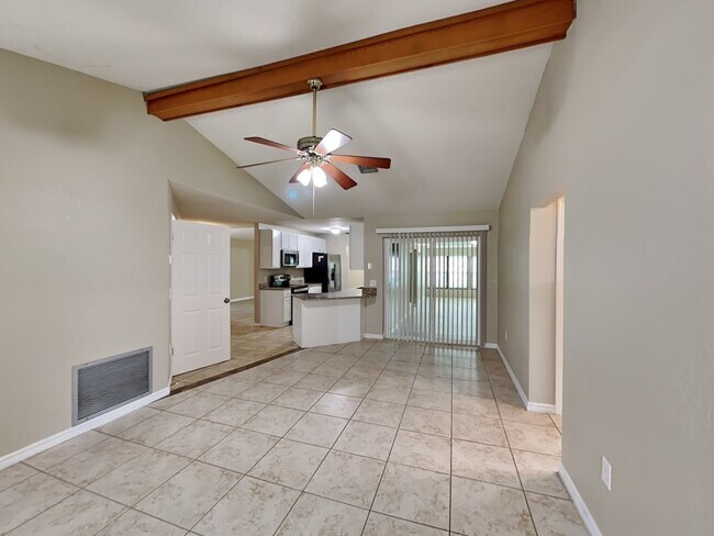 Building Photo - 104 Ridgecrest Dr