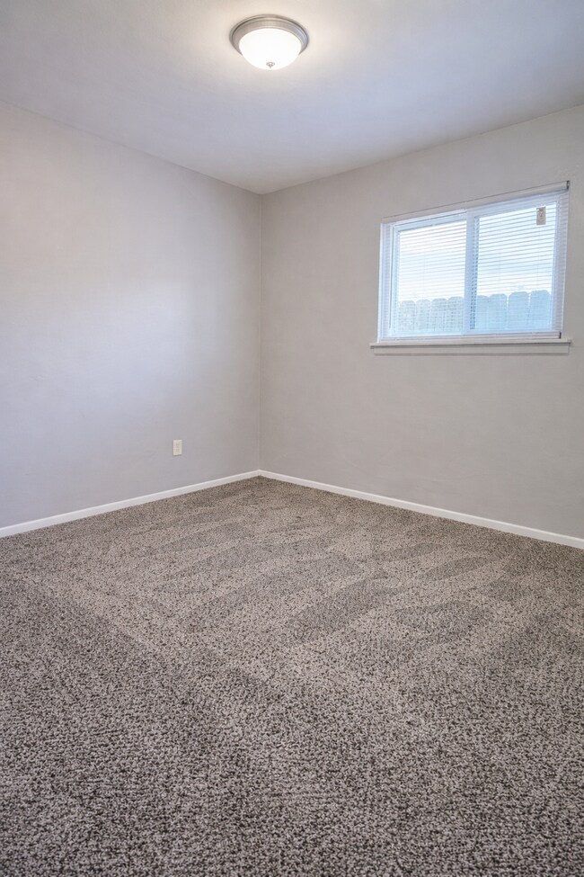 Foto del edificio - 2105 Council Ave