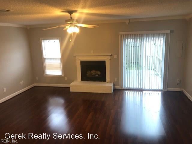 Building Photo - 3 br, 2.5 bath House - 3956 Seeman Rd