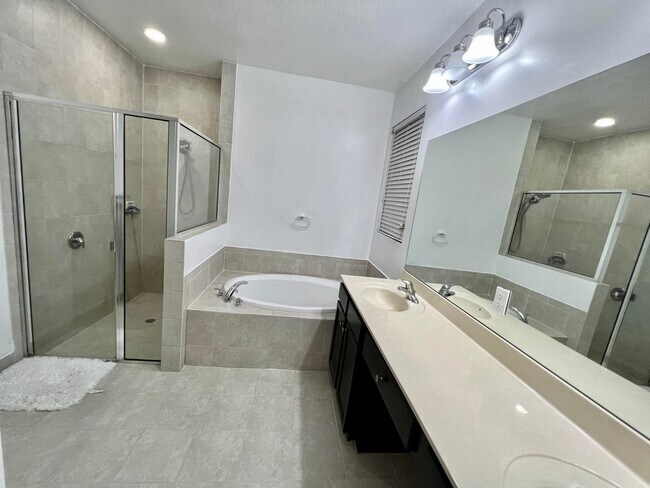 Building Photo - 3841 Aspen Leaf Dr