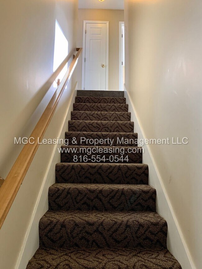 Foto del edificio - 816 NE Westwind Ln