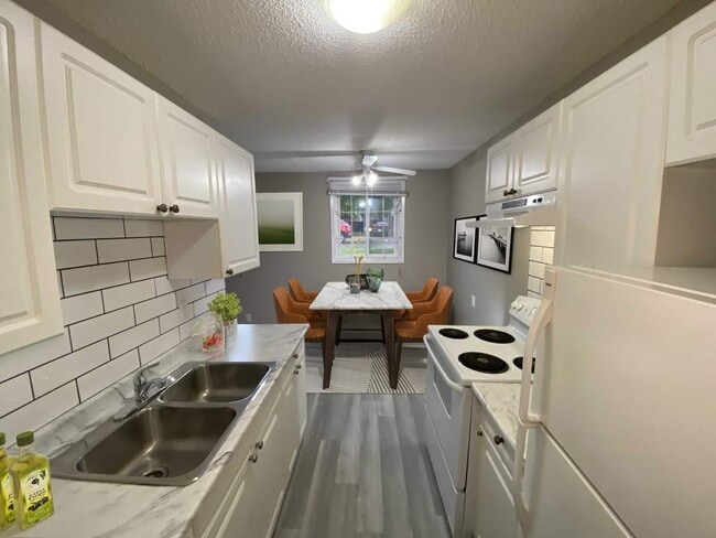 Building Photo - Mainstreet Village Apartments
