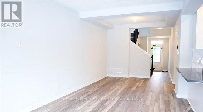 Building Photo - 1062 Curraglass Walk
