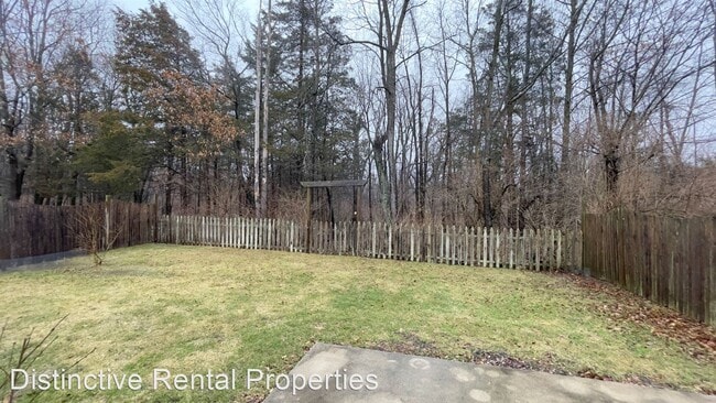 Building Photo - 3 br, 2 bath House - 305 Bluegrass Dr