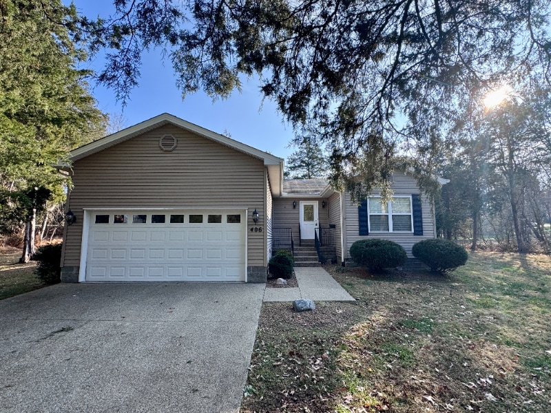 Foto principal - 406 Valley Greens Rd