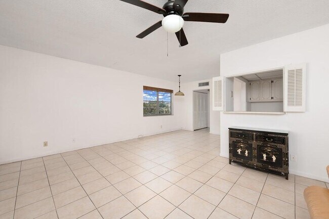 Foto del edificio - 260 Norwich K