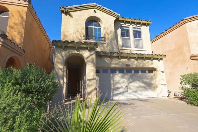 Photo - 1560 W Satinwood Dr House