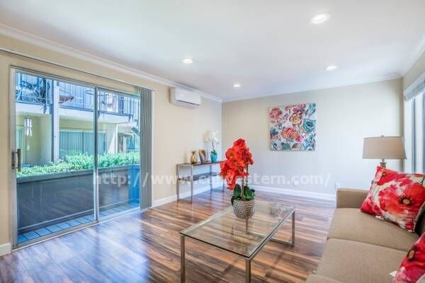 Foto del edificio - 1470 English Dr