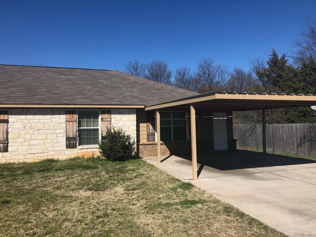Foto principal - 310 Shirley Dr
