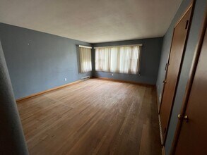 Building Photo - 2216 8th Ave
