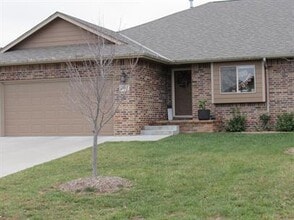 Building Photo - 2037 Harvest Ridge Ct