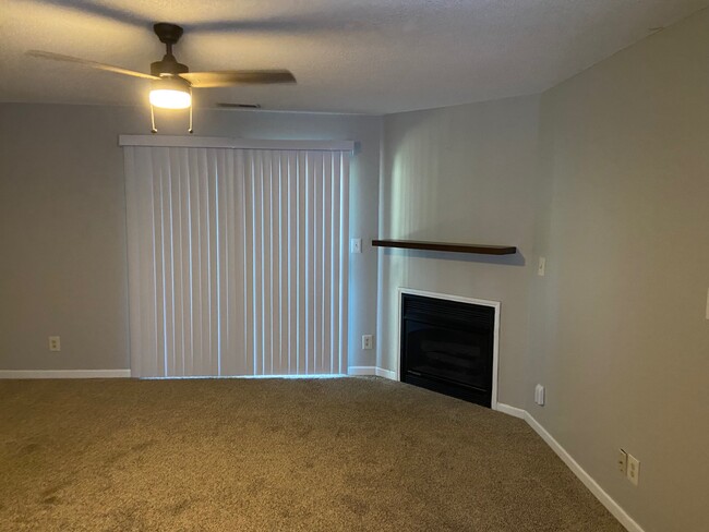 Foto del edificio - 100 Myrtle Greens Dr