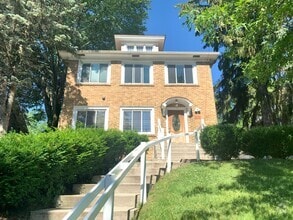 Building Photo - 413 Briarwood Ave SE
