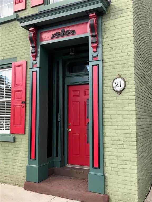 Primary Photo - 21 E North St