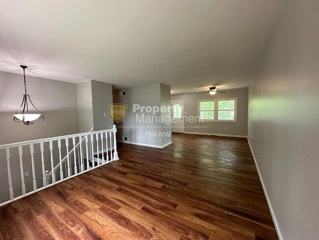 Building Photo - 3800 W 78th Ave