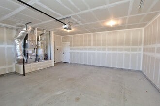 Building Photo - 2502 N 34th St