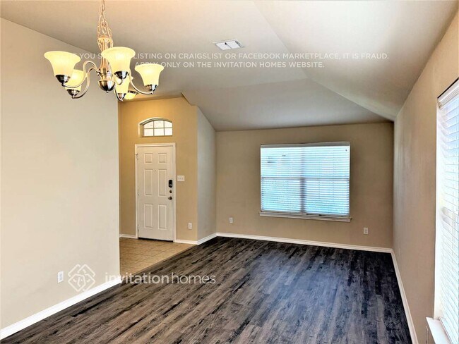 Foto del edificio - 4609 Wheatland Dr