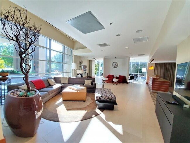Foto del edificio - 3300 Windy Ridge Pkwy SE