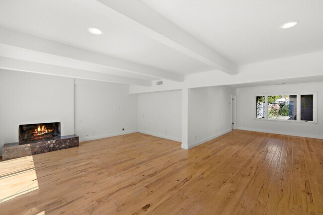 Foto del edificio - 273 Cecil Pl