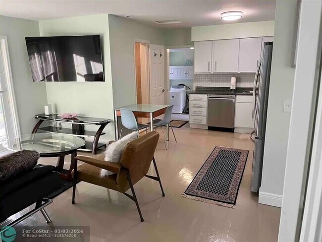 Foto del edificio - 200 NE 8th St
