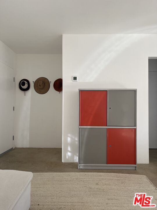 Foto del edificio - 17601 Cohasset St
