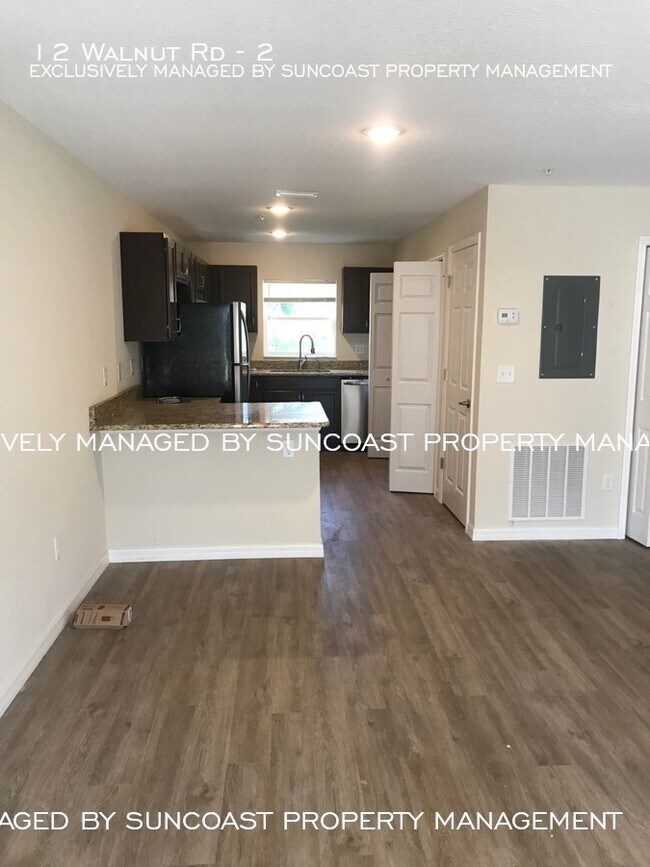 Building Photo - 12 Walnut Rd