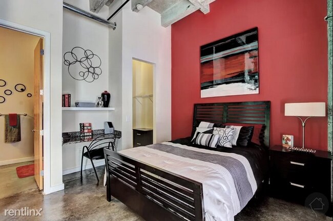 Foto del edificio - 1 br, 1 bath Flat - 3929 Old Spanish Trl