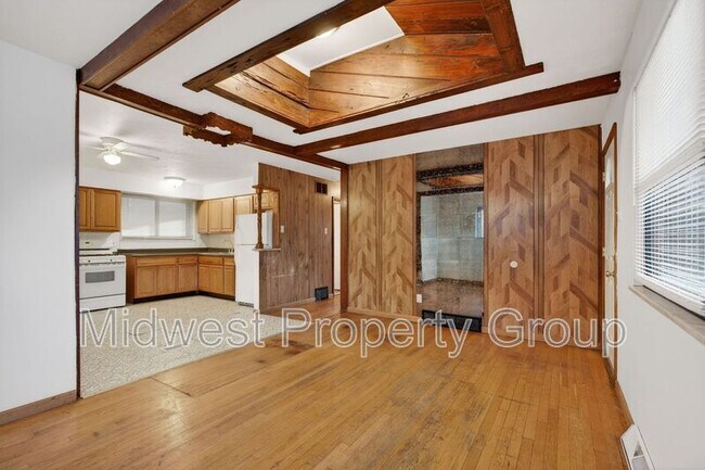 Foto del edificio - 1156 Cove Ln