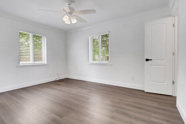 Foto del edificio - 3864 Coconut Cir S